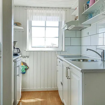 Amazing In With 2 Bedrooms & Wifi Gudhjem