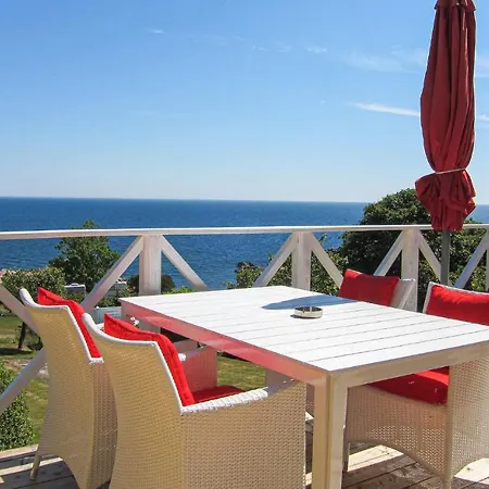 Amazing In With 2 Bedrooms & Wifi * Gudhjem