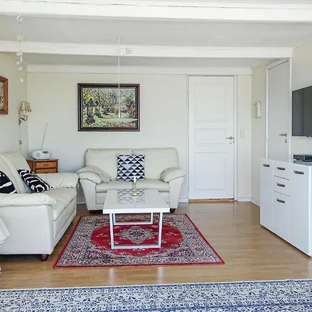 Beautiful In With House Sea View